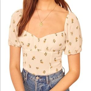 Reformation Berry Top in Rosebud NWT